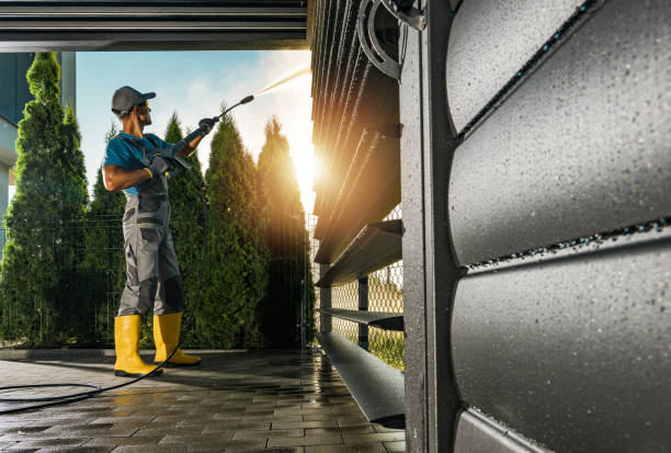 Best Pool Deck Cleaning  in Hohenwald, TN